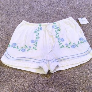 Arizona Juniors White Linen Shorts with Blue Floral Embroidery Size Small